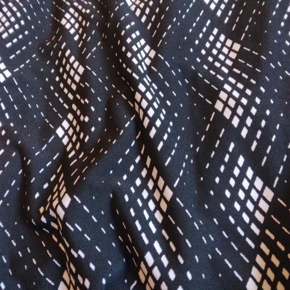 Catherine's flowy skirt - Picture 5 of 5